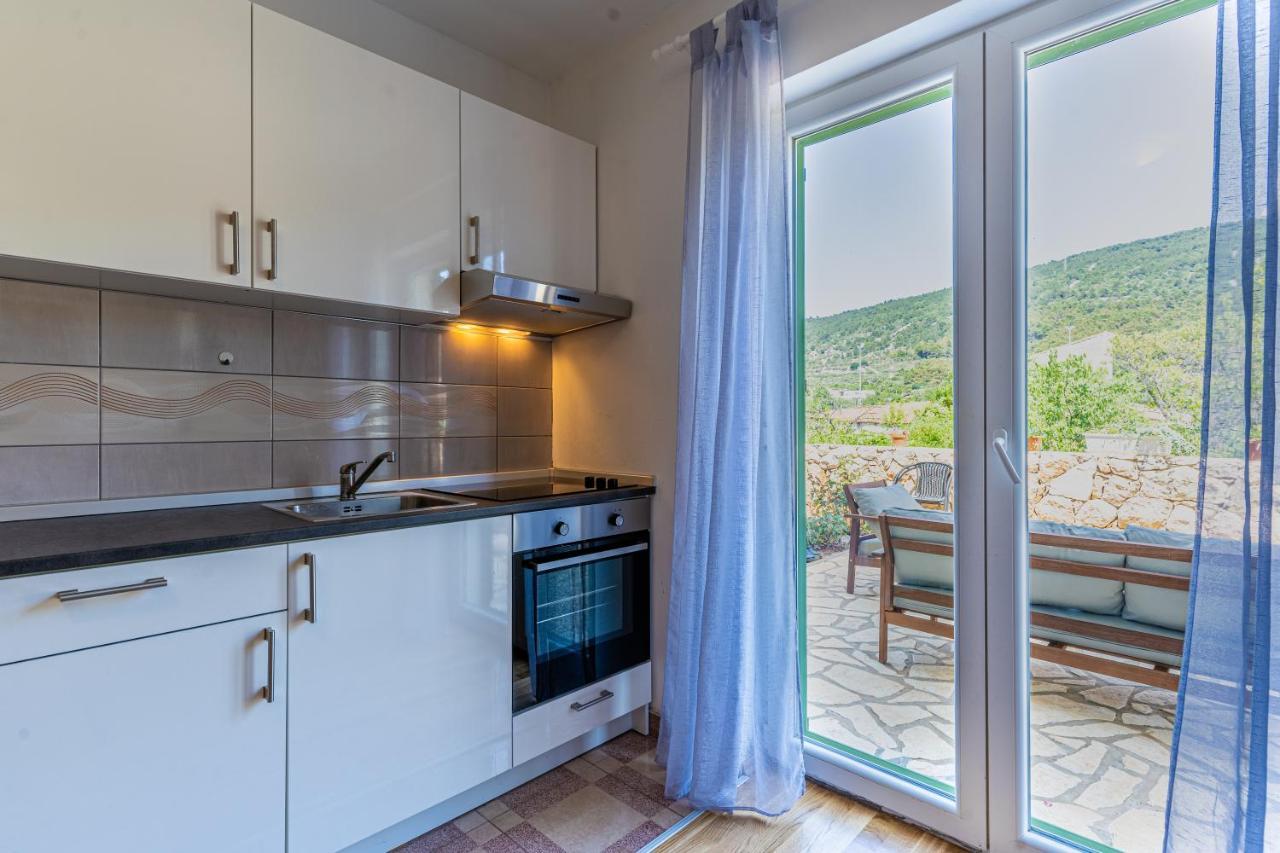 Apartmani Cres Exterior photo