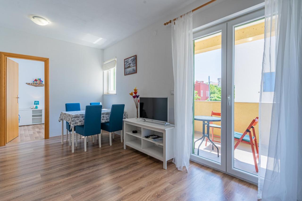 Apartmani Cres Exterior photo